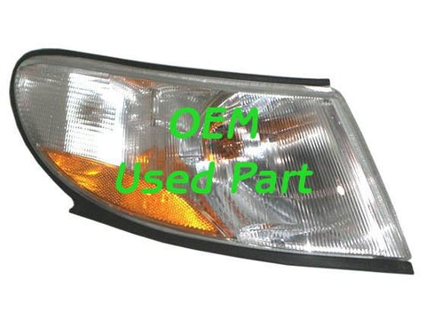 Corner Lamp RH Passenger Side OEM Used-00-4676466-NordicSpeed