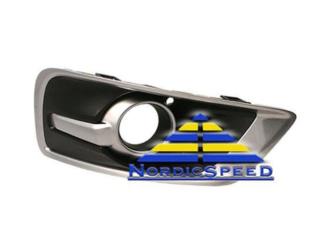 Fog Light Grille 2012 Aero RH Passenger Side OEM SAAB-12824621-NordicSpeed